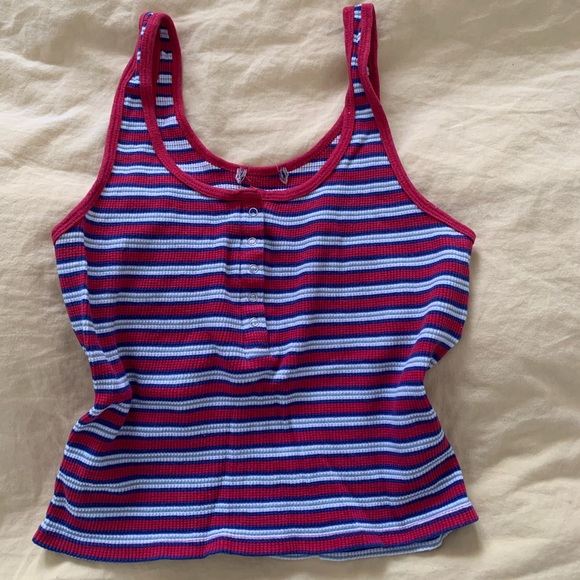 TWO FOR ONE BUNDLE- Aritzia and Garage Tank Tops - Picture 8 of 10